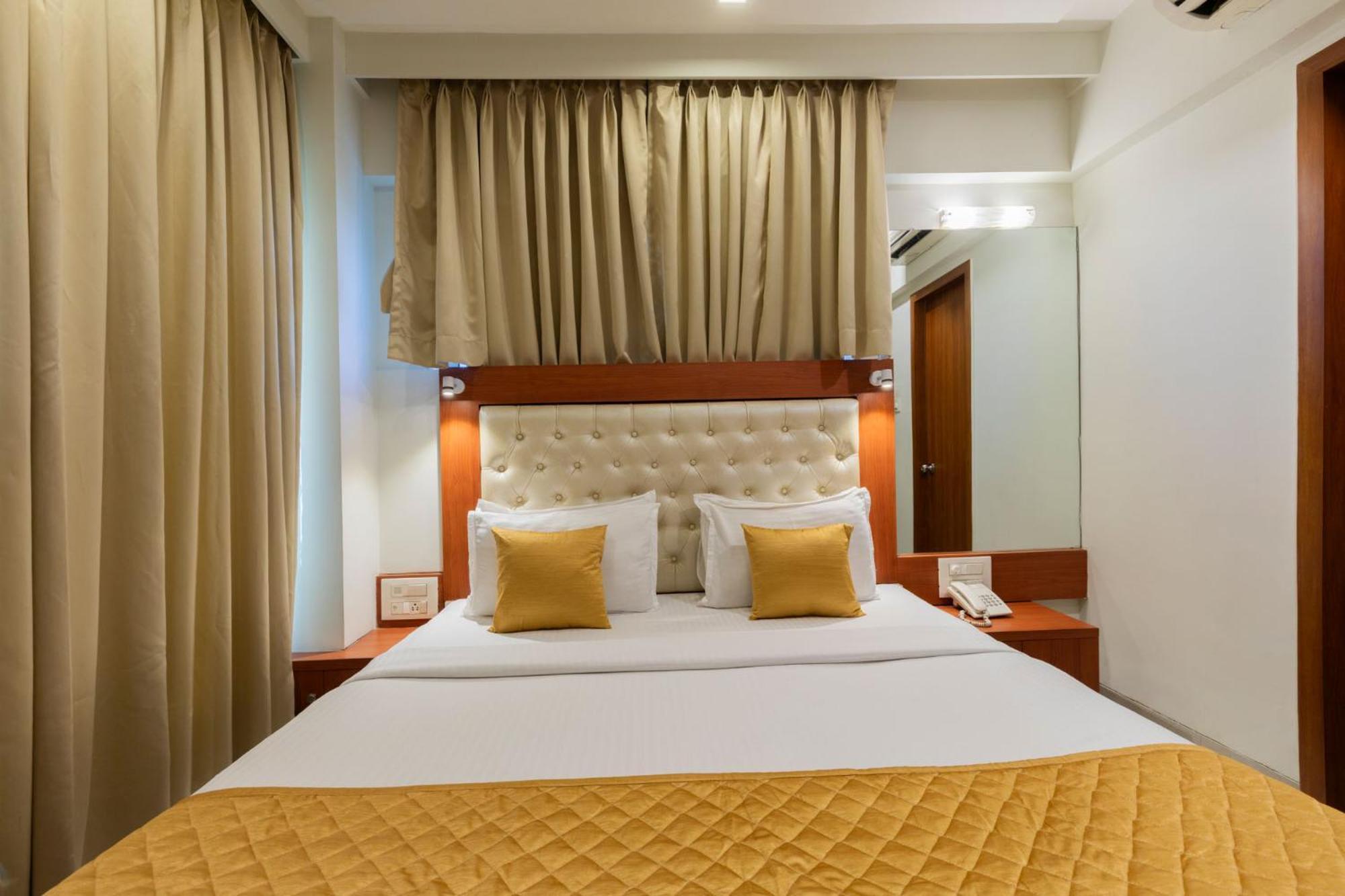 Hotel Lords, Fort, Mumbai
